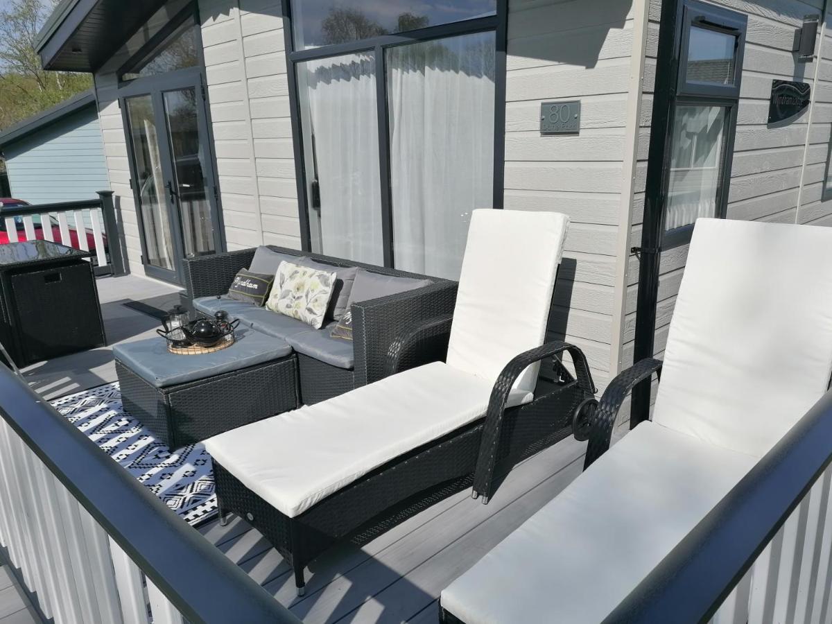 Luxury Lodge On Edge Of New Forest And 800M From Sea Entertainment And Leisure Passes Included มิลฟอร์ดออนซี ภายนอก รูปภาพ